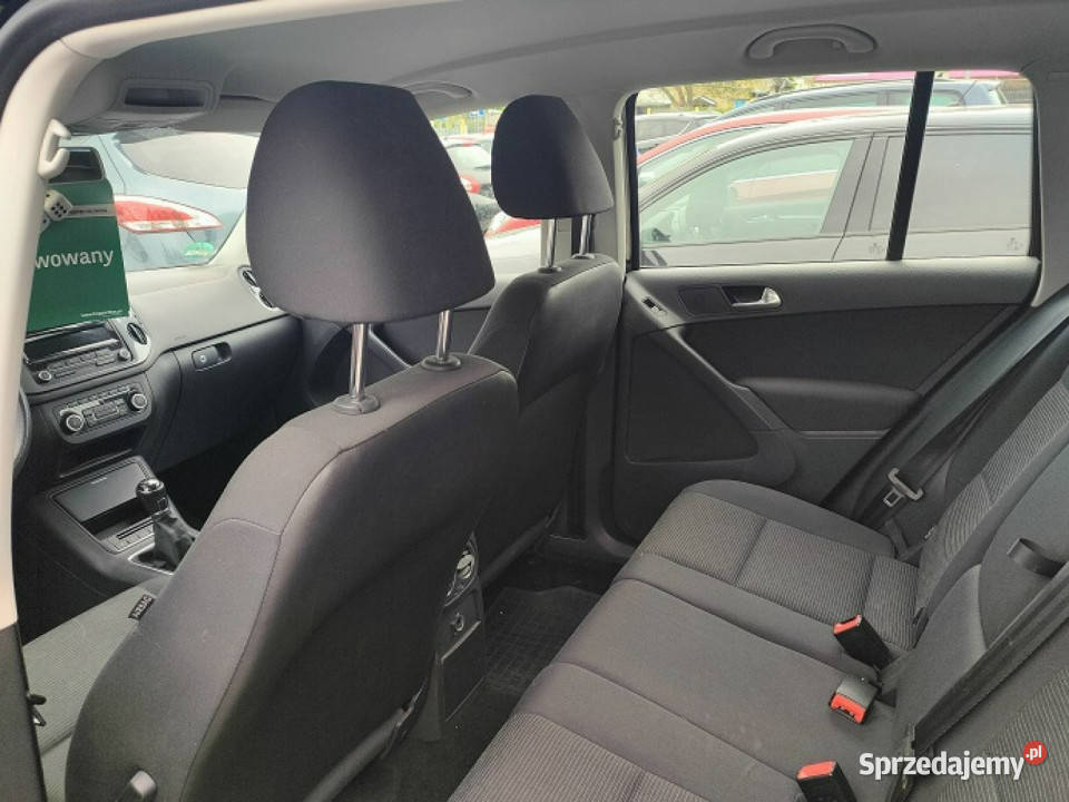 Volkswagen Tiguan Model 2012 Super stan Bogata światła przeciwmgielne