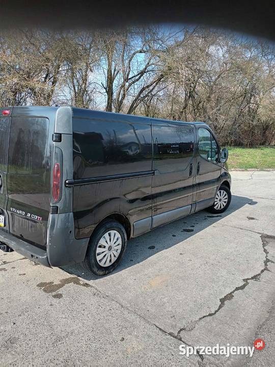 Sprzedam Opla Vivaro 19 z 2006 roku 6 osób 1870cm3 sprzedam