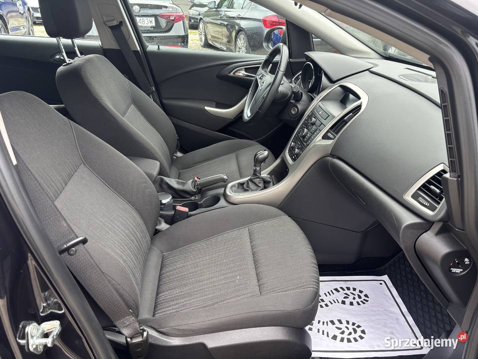 Opel Astra 2012 GWARANCJA Opel Paniówki