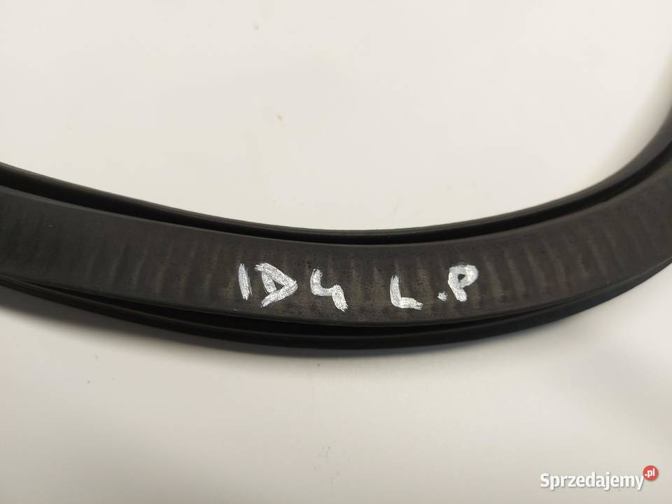 VW ID4 11A 2024r USZCZELKA LEWY PRZÓD 11A867911