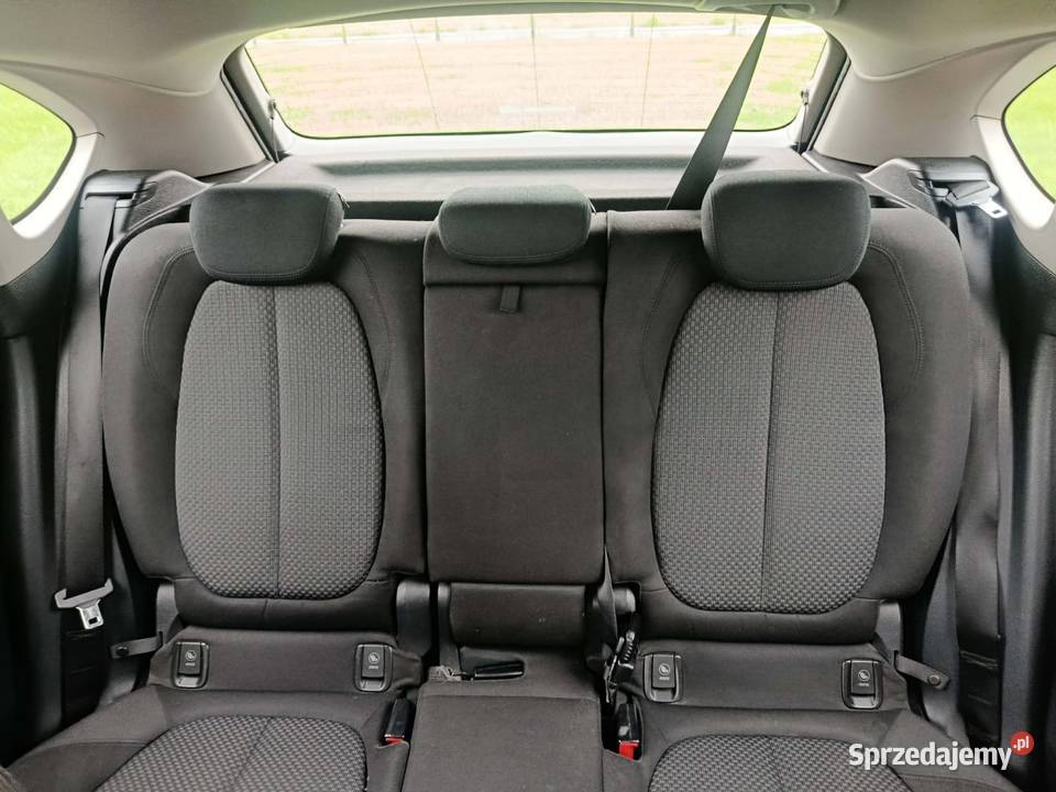 Sprzedam BMW 216D Turek