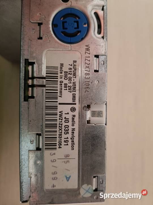 Radio fabryczne VW 1J0 035 191 2DIN uszkodzone Niedrzwica Kościelna