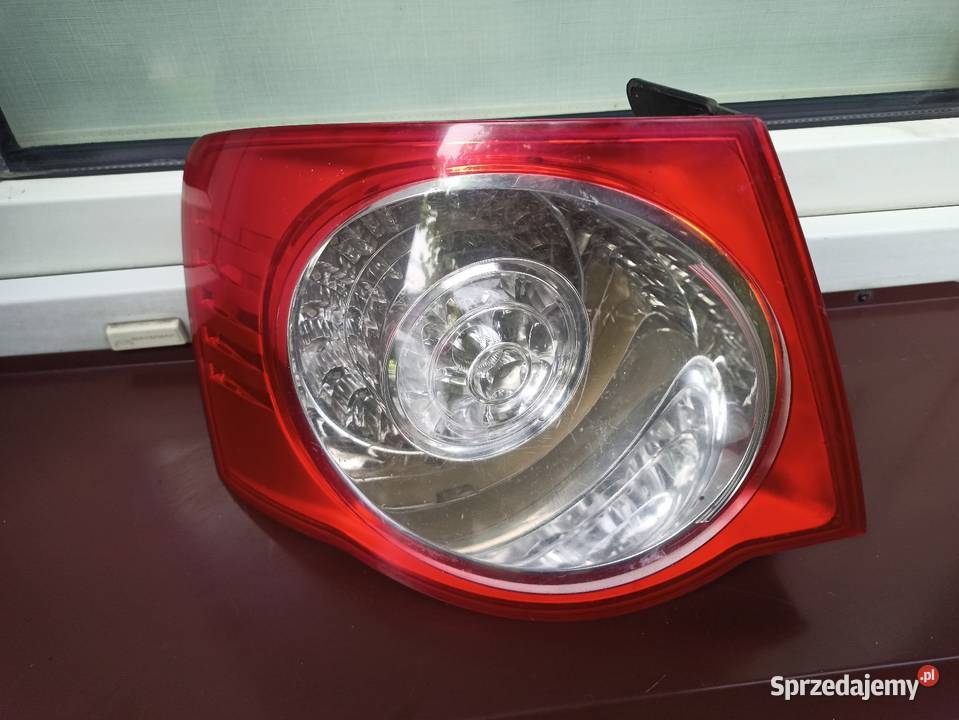 VW Jetta V A5 lampa tył tylna lewa narożna w Sieradz sprzedam