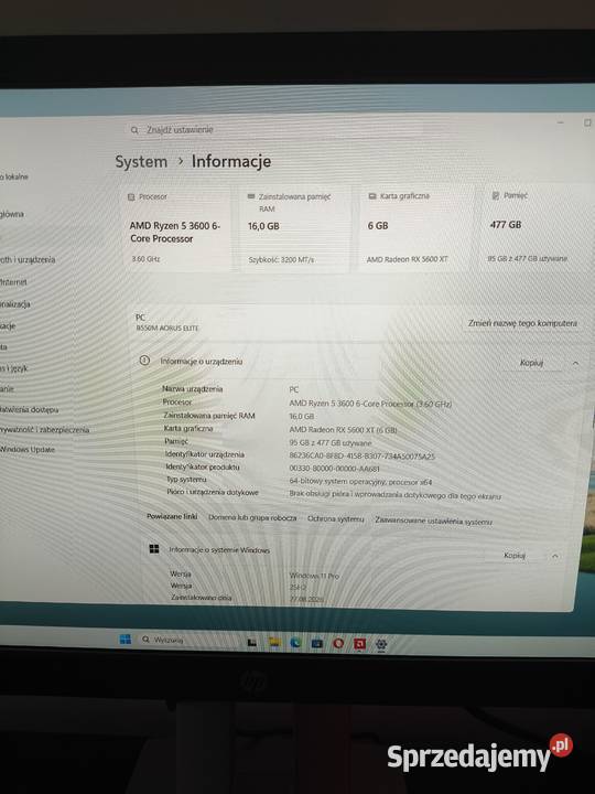Komputer z monitorem do gier
