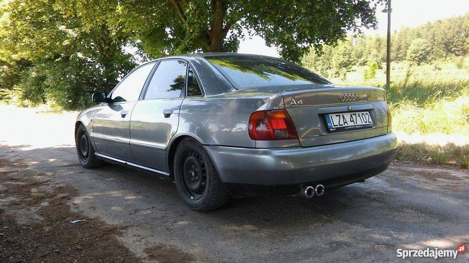 Audi A4 B5 18 125 Świetny kolor Gorajec-Zagroble