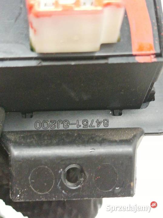 PRZEŁĄCZNIK KLAPY BAGAŻNIKA 847513J200 Hyundai osobowe