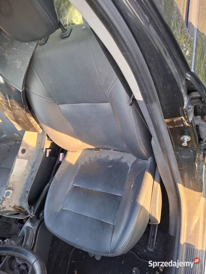 DACIA DUSTER 15 DCI alufelgi uszkodzony 1500cm3 Kielce sprzedam