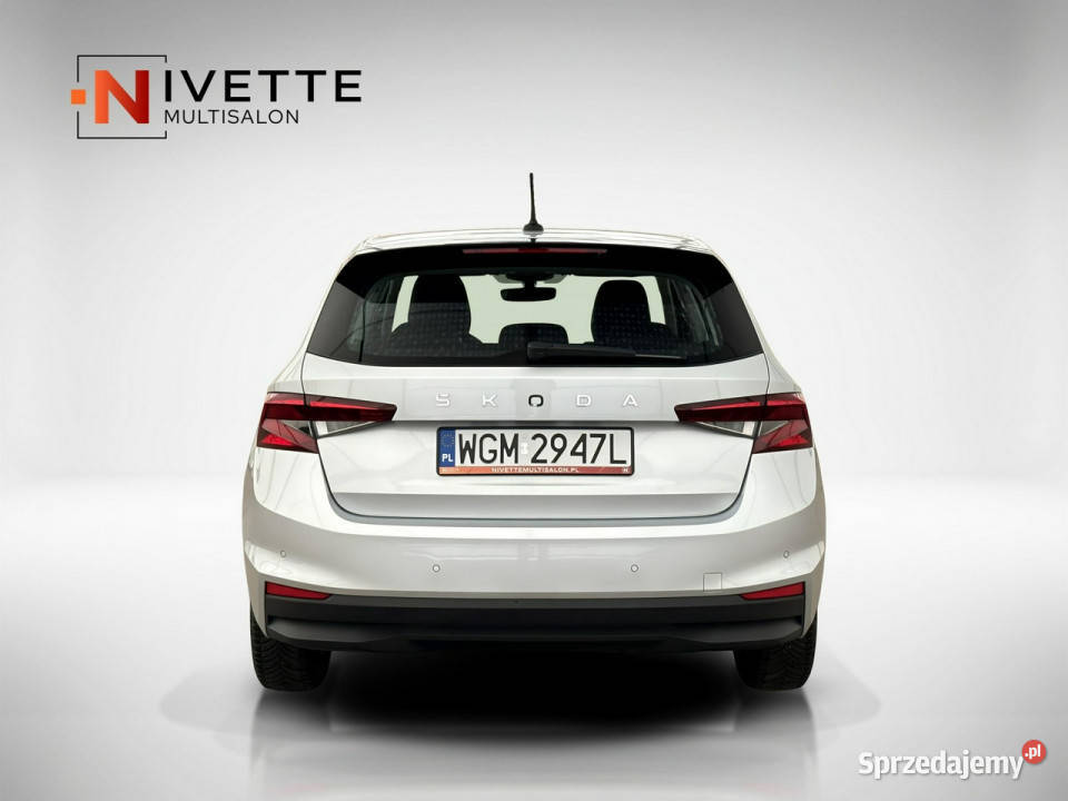 koda Fabia 10 MPI 80 Essence Salon FVat IV 2021 serwisowany w ASO Warszawa sprzedam