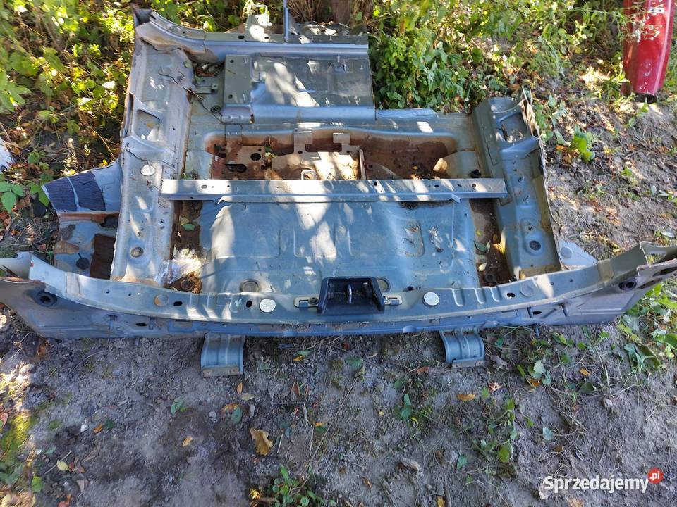 VOLVO XC60 II Podłoga wanna pas tył bagażnika Zestawy części blacharskich sprzedam