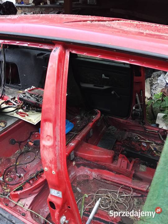 Uszczelka drzwi audi 80 Avant 1995r Prawy przód Ryczów