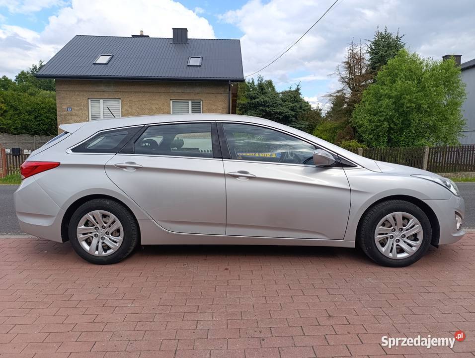 Hyundai I40 kombi 16 benz BEZWYPADKOWY 135KM sprzedam