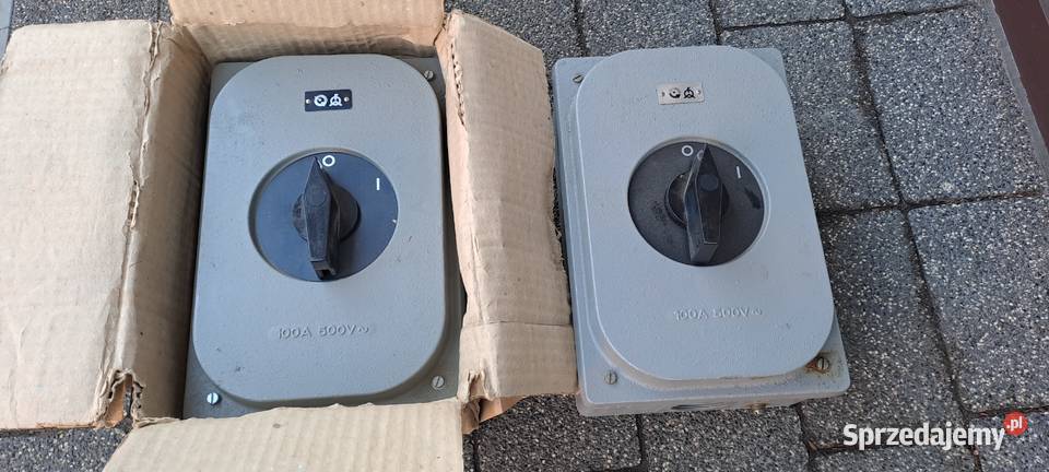 Wyłącznik 100A 01 wyłącznik w obudowie VEB DDR Myślenice