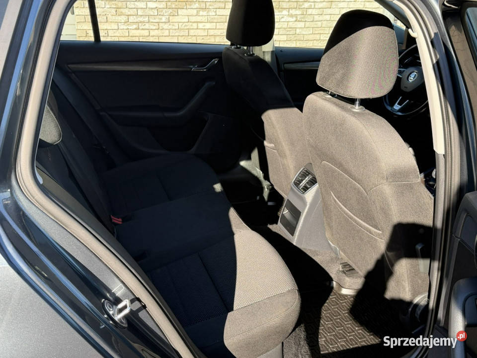 koda Octavia Skoda Octavia Scout 4x4 20TDI 2014 czujnik parkowania Gostyń