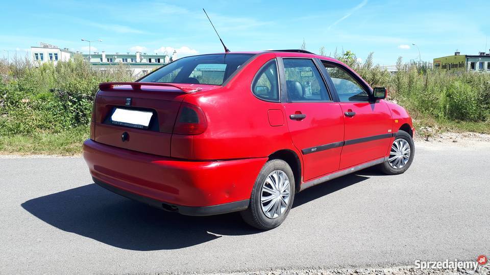 Seat Cordoba 16 benzyna sprawny TANIO czerwony Cordoba