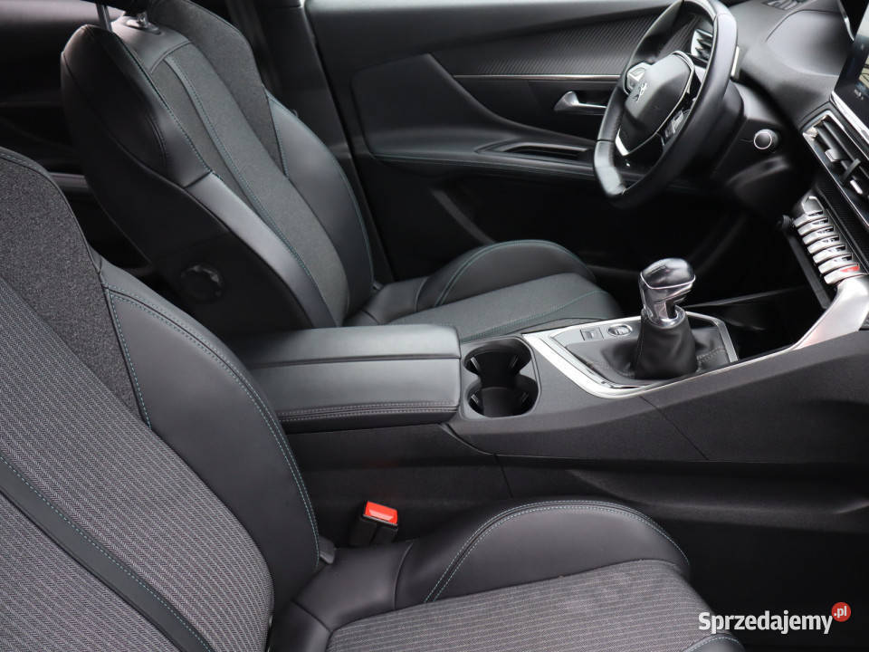 Peugeot 3008 12 PureTech przyciemniane szyby Bielany Wrocławskie