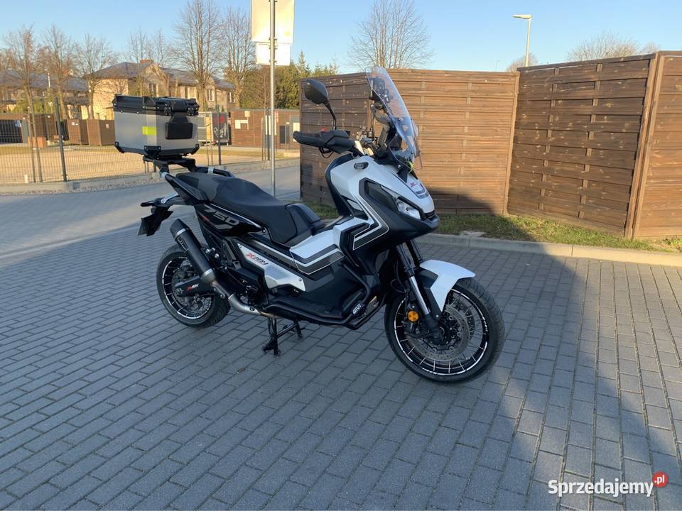 Honda xadv 750 super stan bezwypadkowa pomorskie