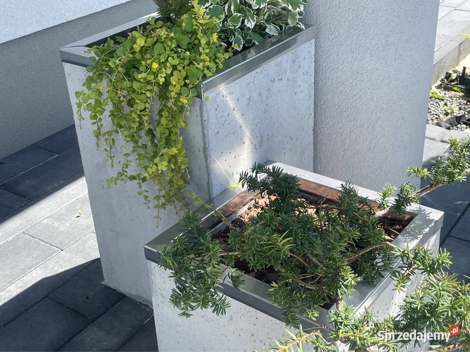 Donica betonowa z obręczą Pogórska Wola