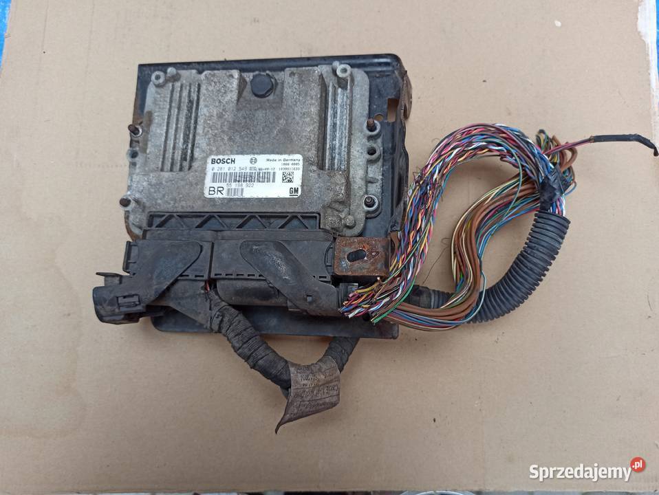 KOMPUTER STEROWNIK SILNIKA OPEL ZAFIRA B 19 CDTI osobowe Bolesławiec