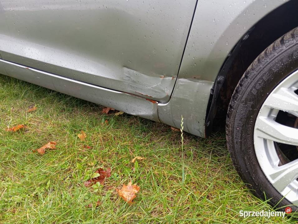 Suzuki Swift uszkodzony Ostrów Wielkopolski