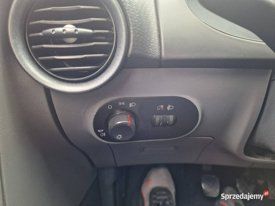 Seat Ibiza 12 Benzyna 69 Klimatyzacja El Szyby VAT marża pomorskie
