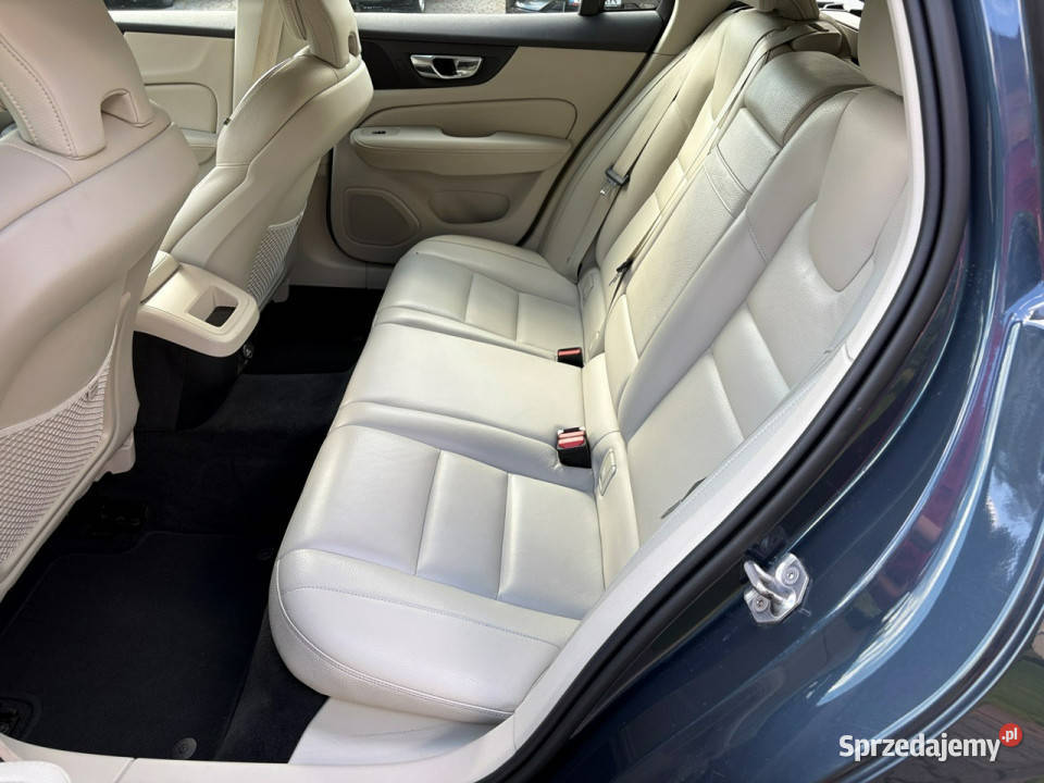 Volvo V60 D3 Jasne skóry Podgrzewane fotele manualna Lipówki