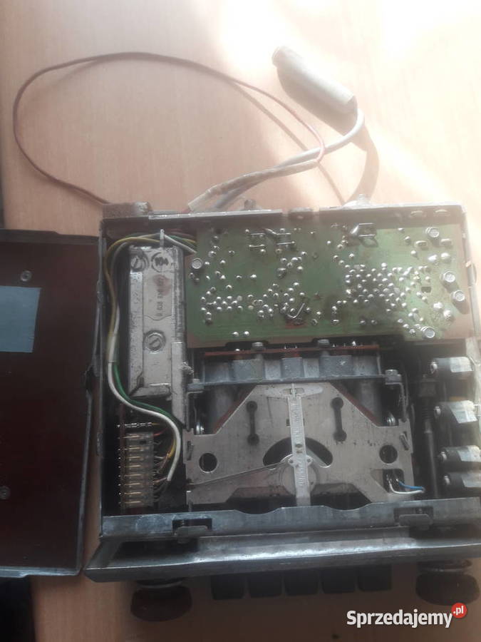 Retro radio samochodowe Blaupunkt U108 Miechów