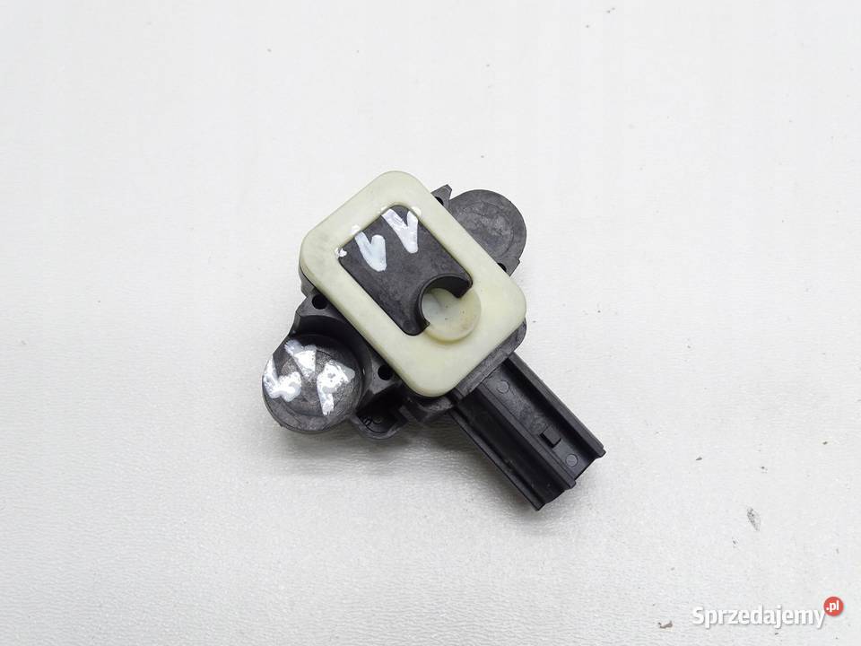 CZUJNIK SENSOR UDERZENIA UDERZENIOWY AUDI A6 C6 osobowe sprzedam