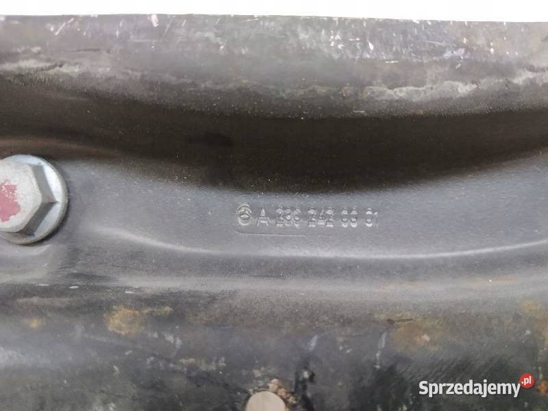 ŁAPA WSPORNIK A2302420001 Mercedes Cklasa II Zawieszenie silnika