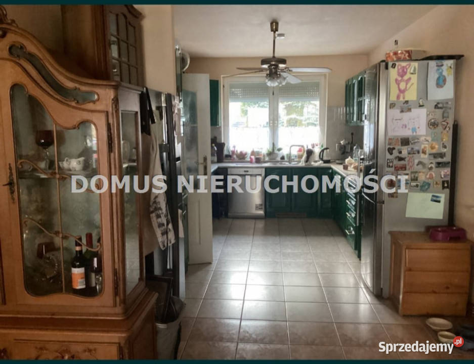 sprzedaży domu wolnostojącego 18349m2 Piotrków cegła Piotrków Trybunalski