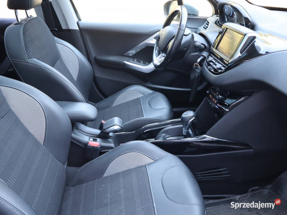 Peugeot 2008 12 PureTech czujnik zmierzchu Piaseczno
