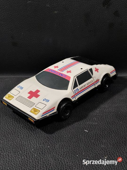 Kultowe FERRARI 512 BB Airport Service Ambulance