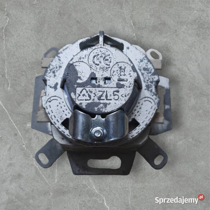 Berker 455501 Mechanizm gniazda komp UAE 2kr Dom i Ogród Krzeszowice