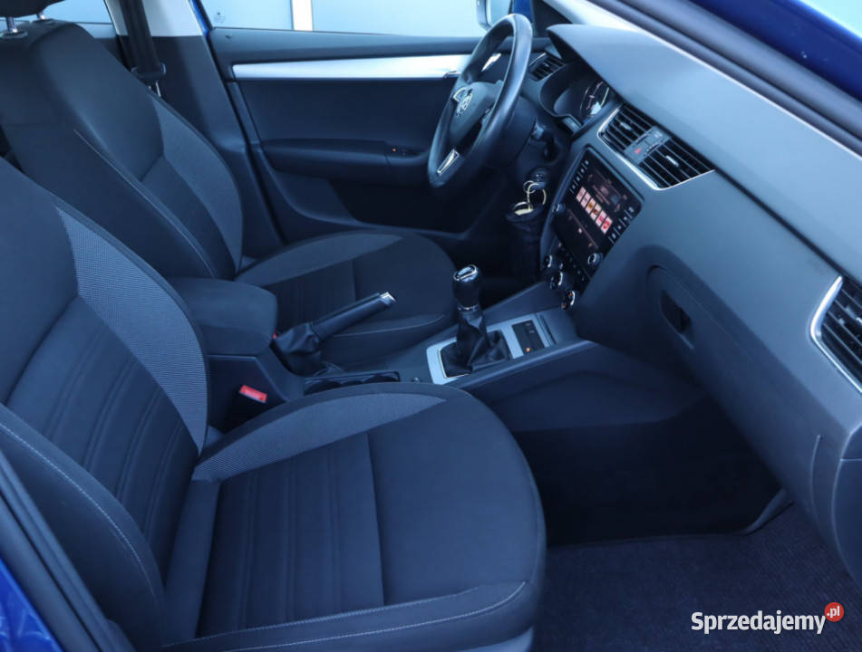 Skoda Octavia 15 TSI relingi dachowe Piaseczno