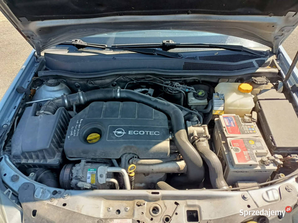 Opel Astra Opel Astra 17CDTI 101 04r H 20042014 srebrny Samochody osobowe Tarnów