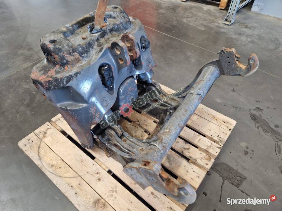 TUZ przedni podnośnik Massey Ferguson 8660 Byków sprzedam