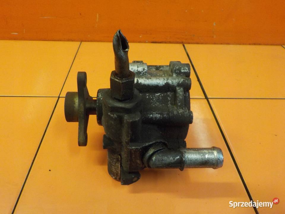 TRAFIC VIVARO PRIMASTAR 20 DCI 12r 114 pompa osobowe Suków