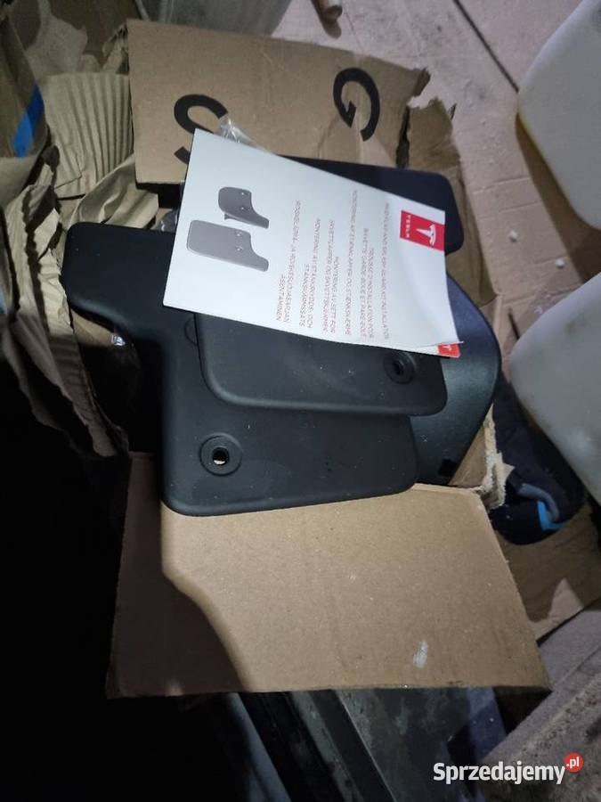 Tesla M3 MUD Flap Chlapacze Nowe 4sztuki przod I Listwy i nakładki Skawina