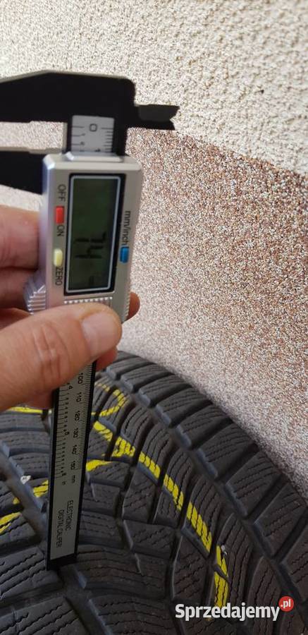 4 x Goodyear Ultra Grip Performance zimowe 24540 18cale Chorzów