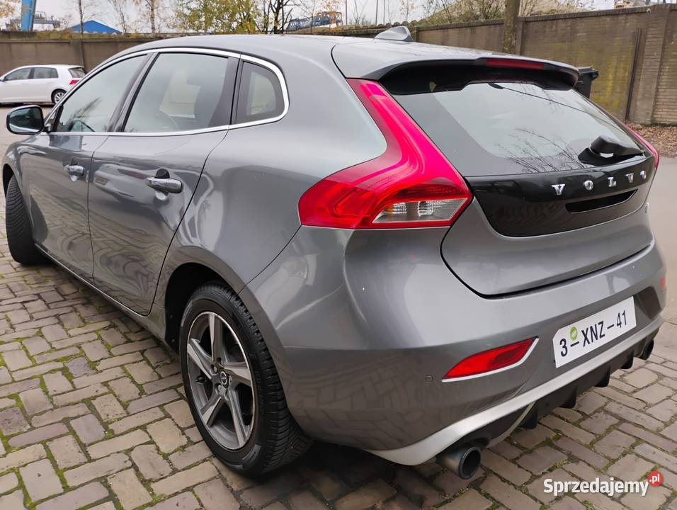 Volvo V40 R design radio Chełm
