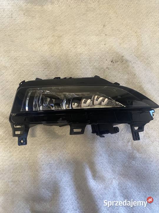Halogen prawy Skoda Octavia IV zwykły NOWY śląskie