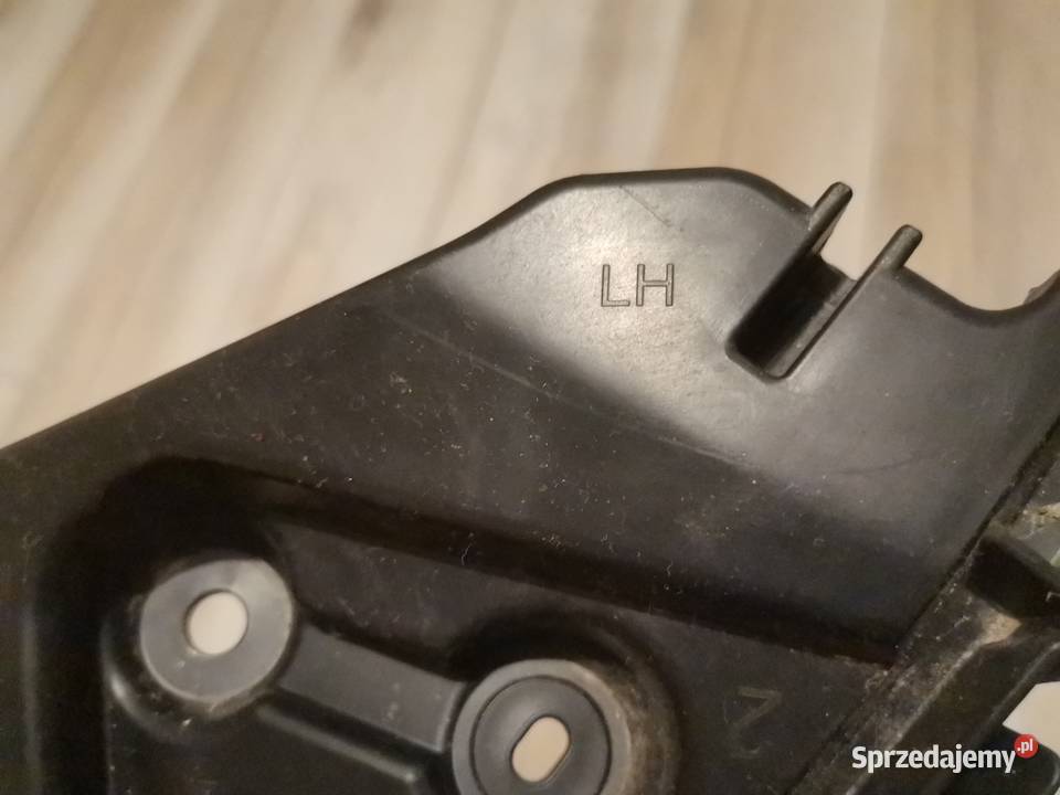 RENAULT CLIO IV LEWY ŚLIZG ZDERZAKA TYŁ Międzychód