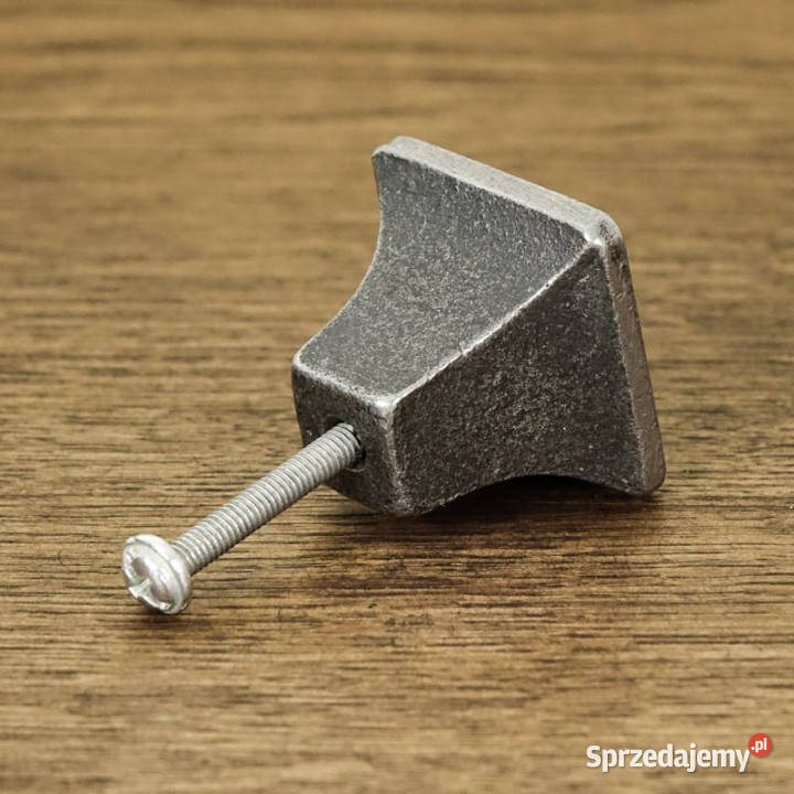 Gałka meblowa KWADRAT 32mm Chmielnik sprzedam