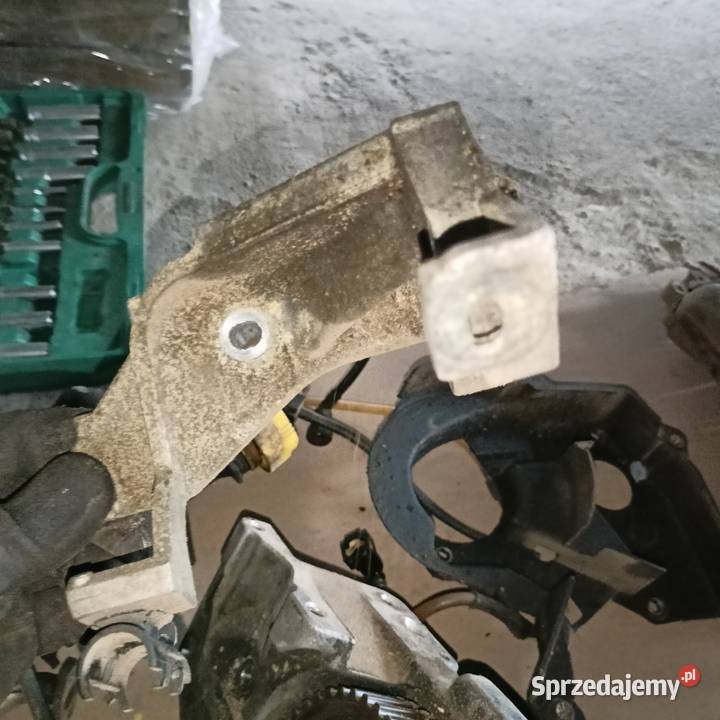 Łapa pompy wtryskowej Scenic 1 2001r 19dci sprzedam