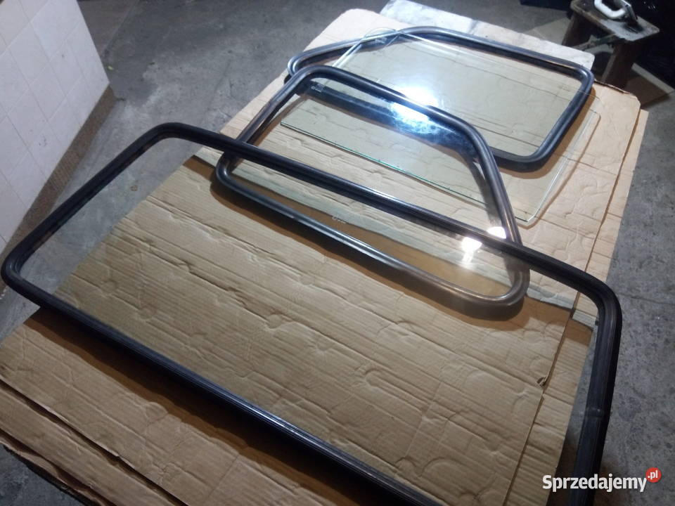 Szyby 126p 1986 r 4 sztuki Płońsk