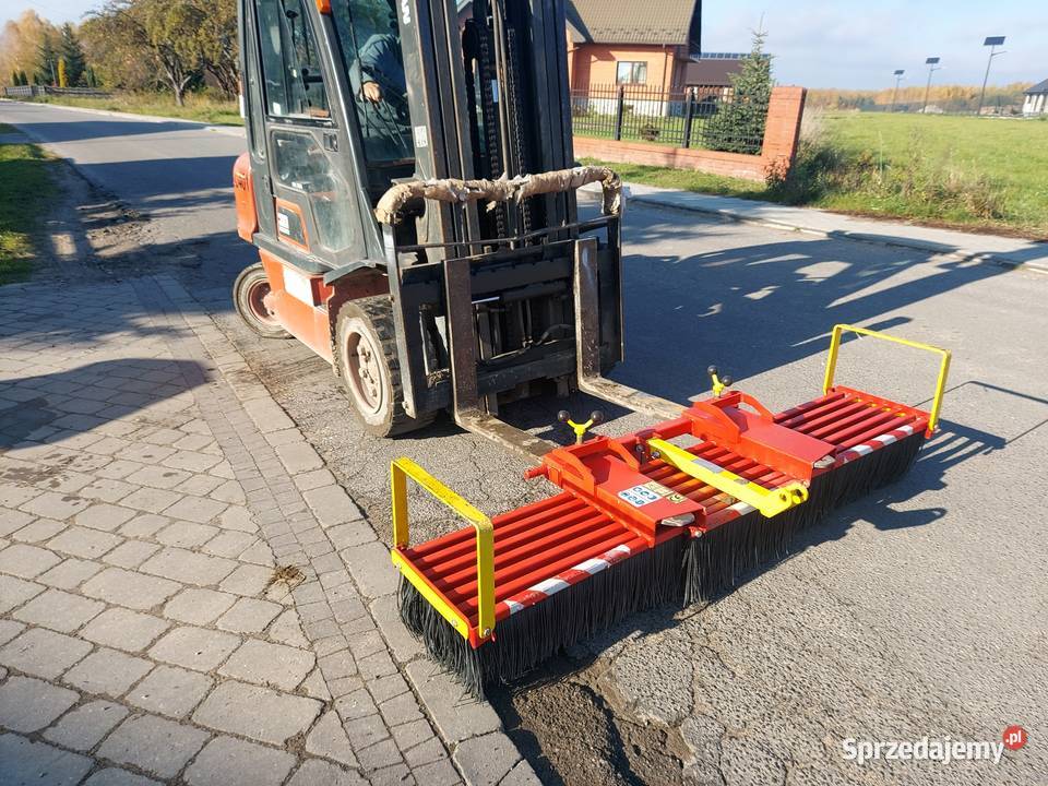 Zamiatarka szczota na widły tuza 200 Mroczków Duży
