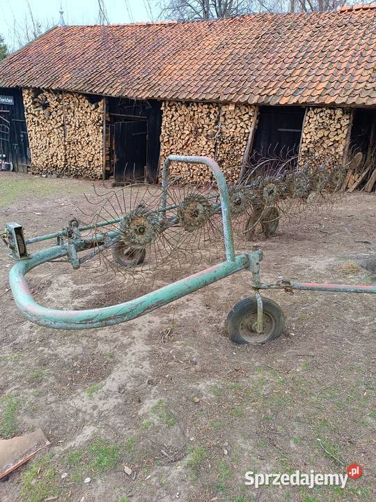 Zgrabiarka przewracarka 7 gwiazdowa do siana Lesiska