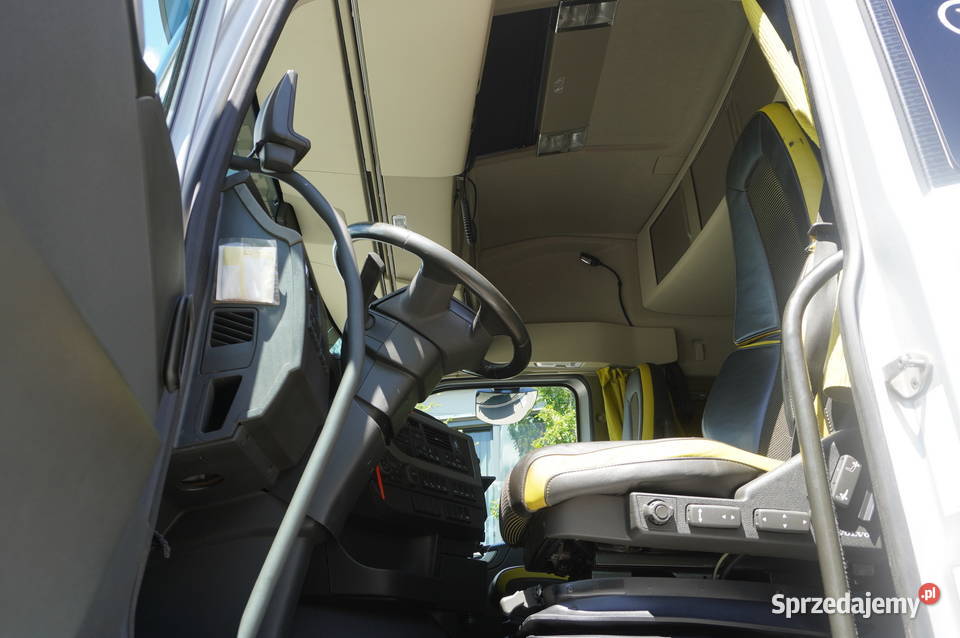 Volvo FH16 750 8x4 NOWA LAWETA 9 M Ład 26 T Oś pełny VAT Kraków