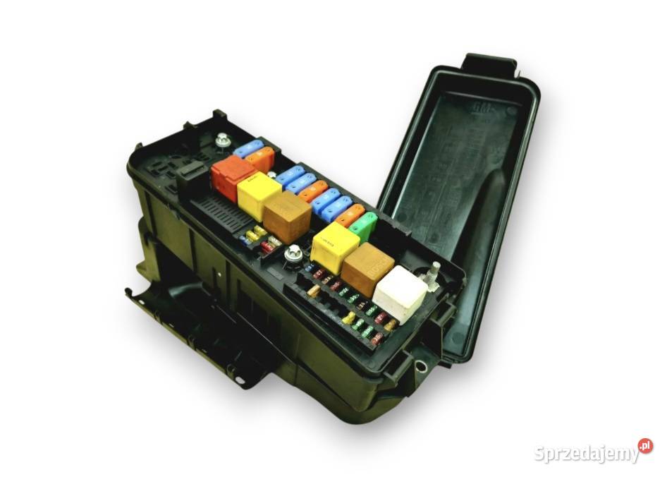 SKRZYNKA BEZPIECZNIKÓW OPEL VECTRA C SIGNUM świętokrzyskie Działoszyce