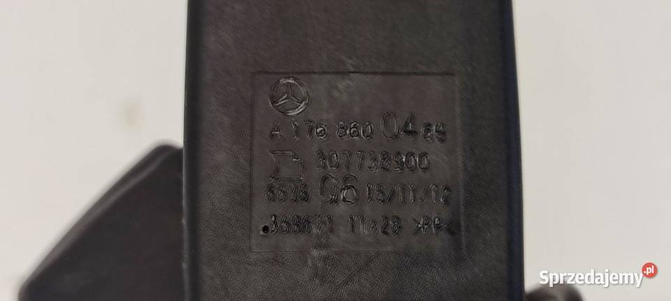 MERCEDES X117 CLA ZAPINKA PASA TYŁ A1768600469 dolnośląskie
