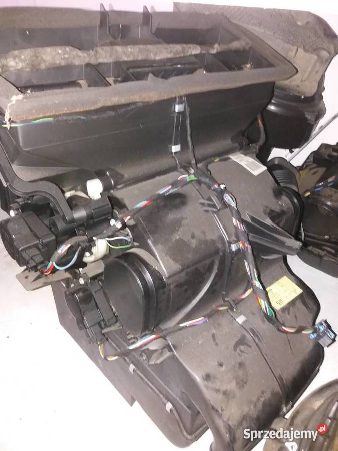 WIĄZKA ELEKTRYCZNA wnętrza z pod konsoli ASTRA